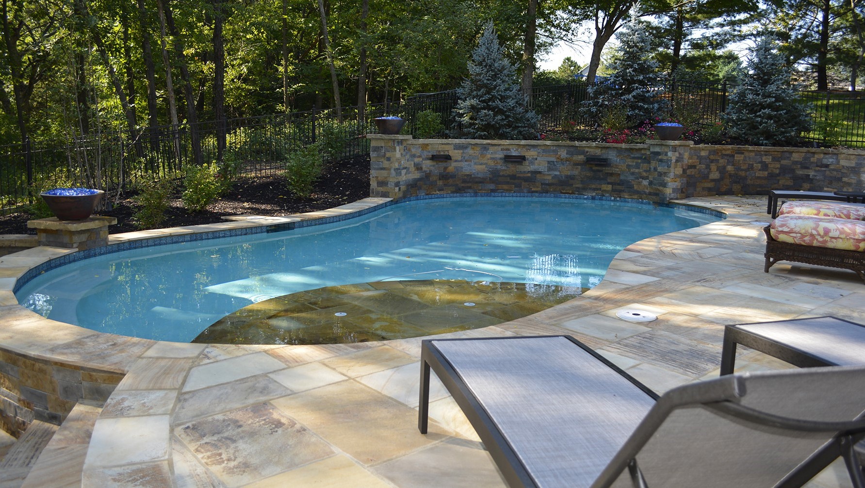 Lee's Summit Figure 8 Pool